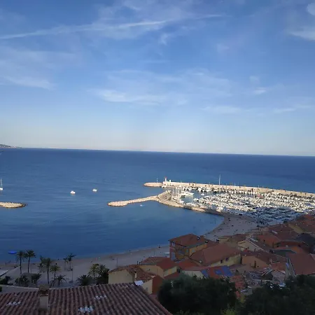 Apartment Joli Vue Mer, Vieille Menton